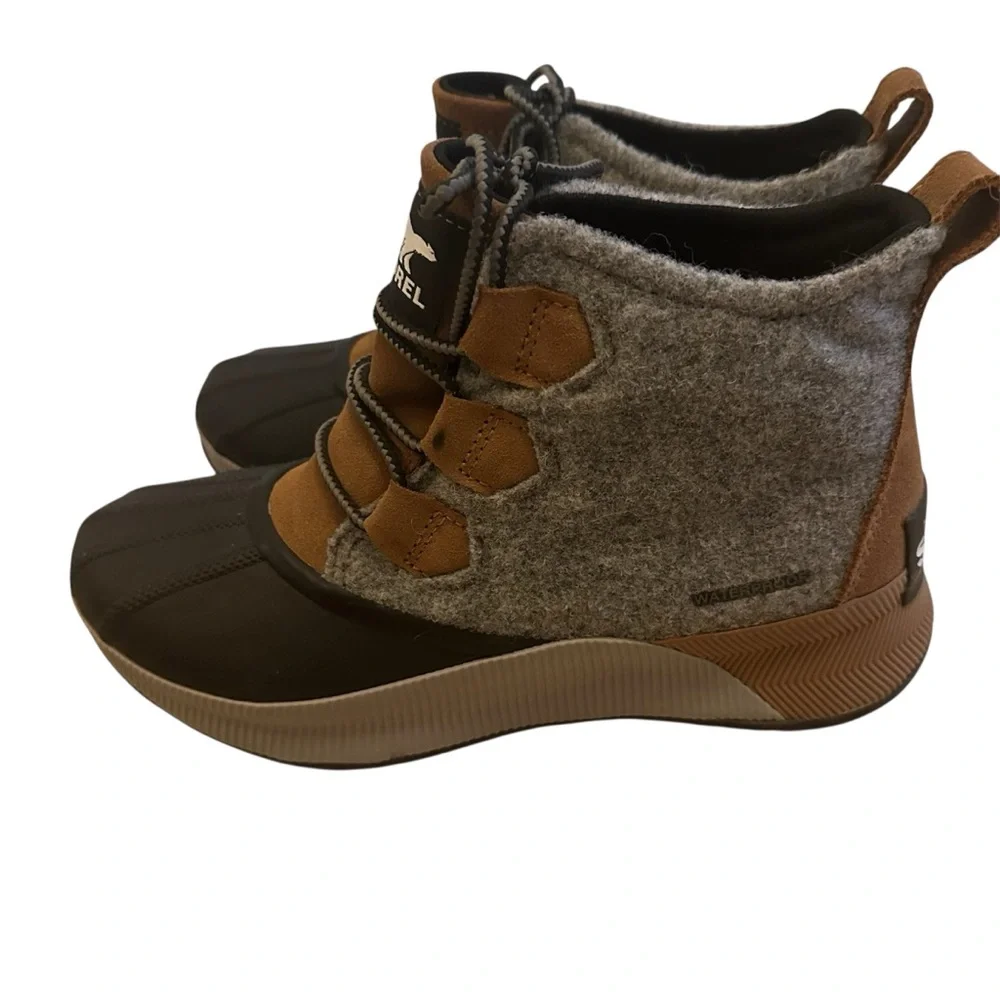 SOREL Women's Out 'N About III Classic Waterproof Boots Size 8.5 - Picture 4 of 7